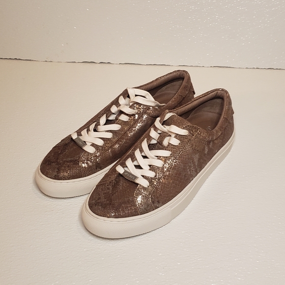 New J/SLIDES Snake Embossed Metallic Sneakers 7.5 - Picture 1 of 5